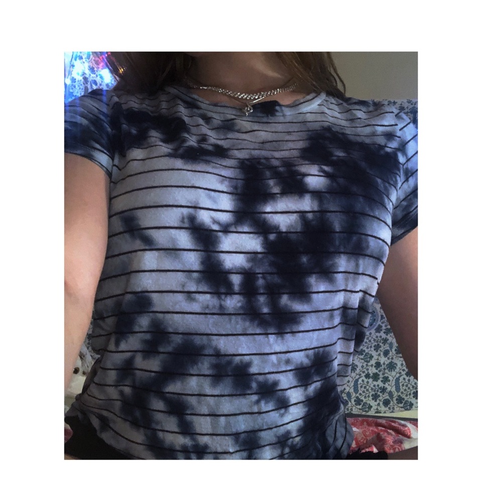 American Eagle tee